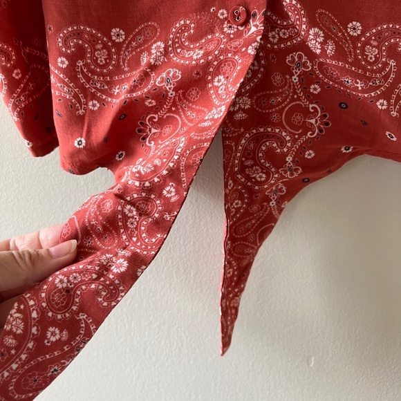 XL Revolve Tularosa Cinnamon Bandana Wrap Crop Top Blouse Chest Pocket - Picture 6 of 10